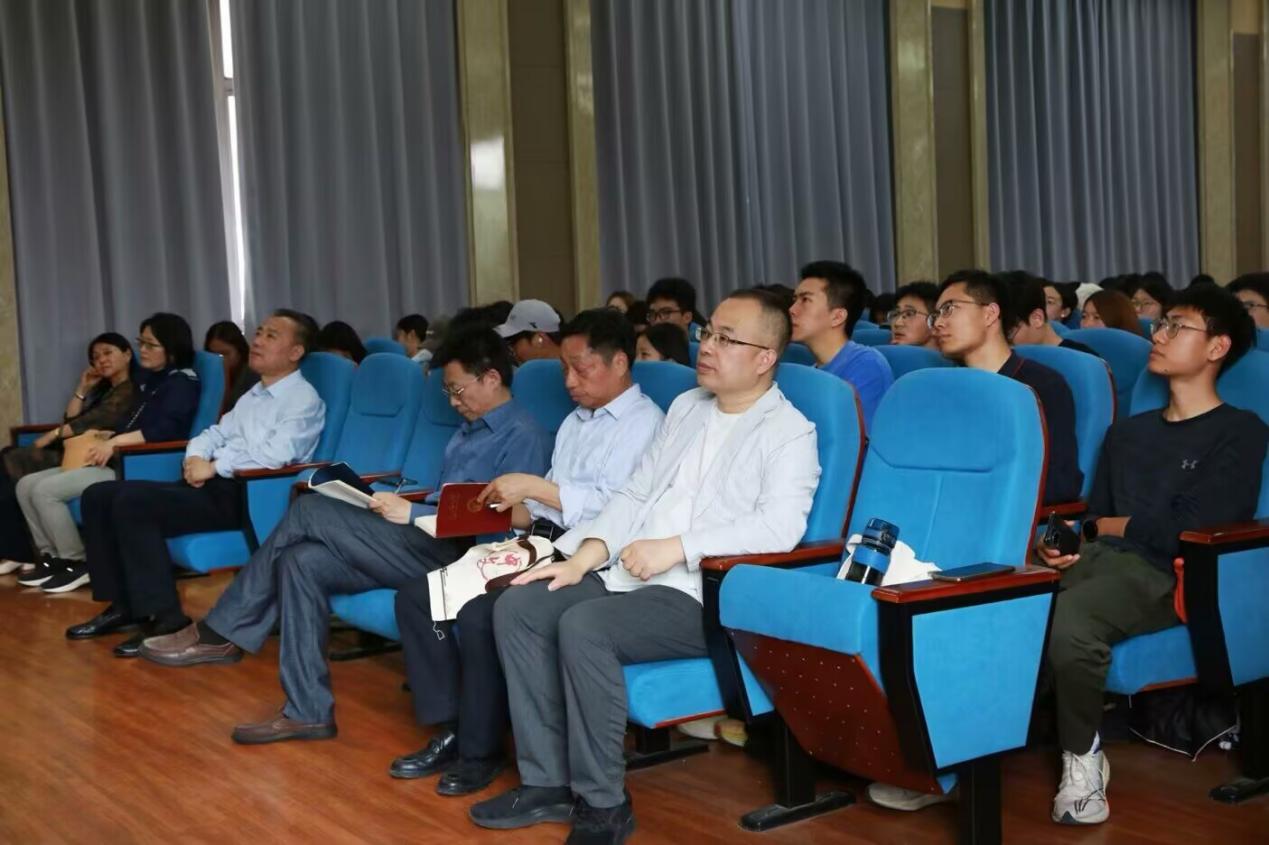 AA55BB2EA8F78C340D08CB34CA7233A5